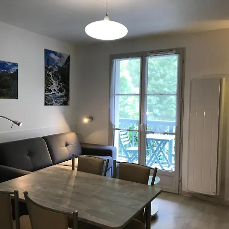 Apartment T2 +alcove, Recent 4/5 Pers. Parking. Balcon. Wifi *